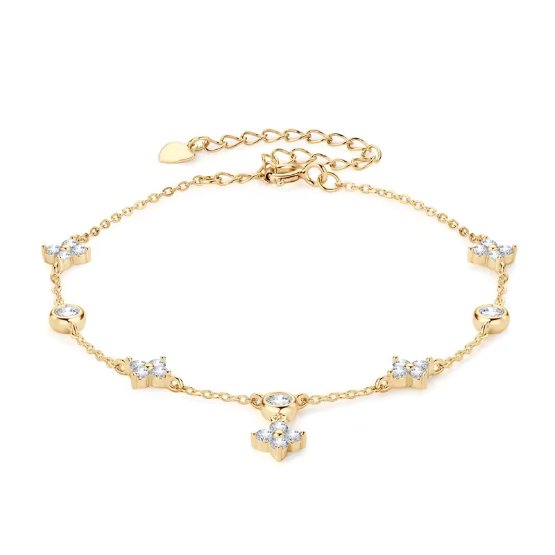 Aurora Clover Moissanite Bracelet