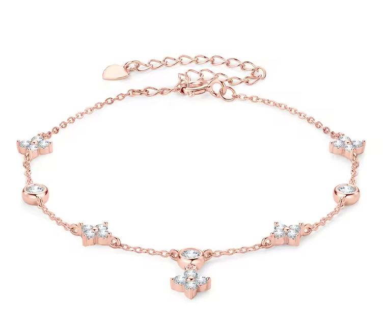 Aurora Clover Moissanite Bracelet