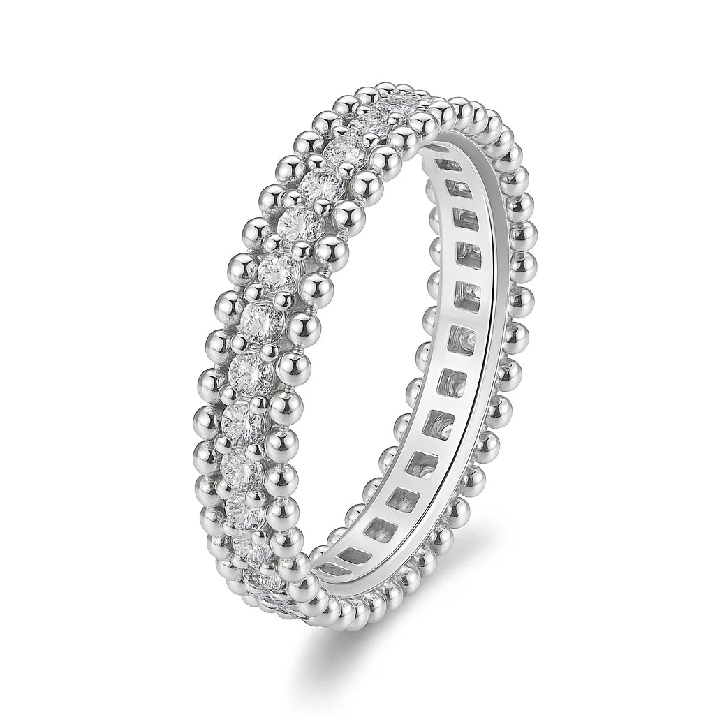 Éclat Signature Moissanite Ring