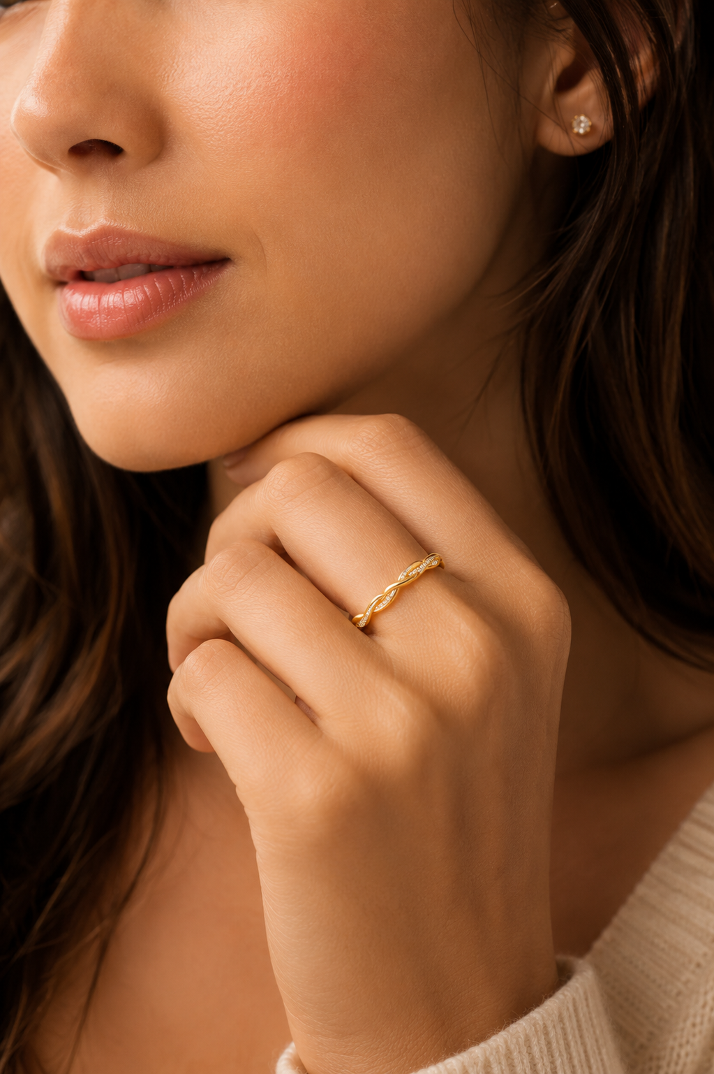 Selene Twist Moissanite Ring