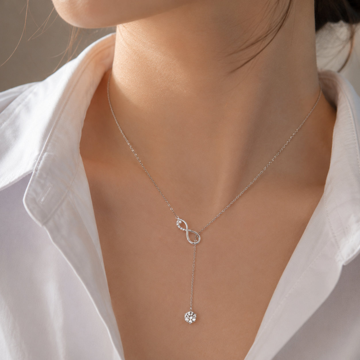 INFINITYA SOLITAIRE MOISSANITE NECKLACE