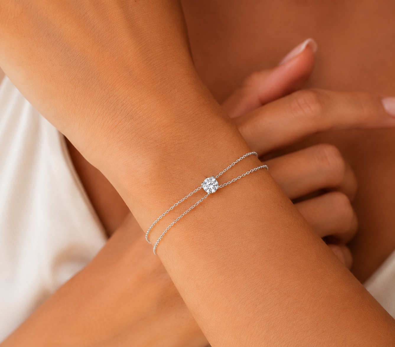 Luna Solitaire Moissanite Bracelet