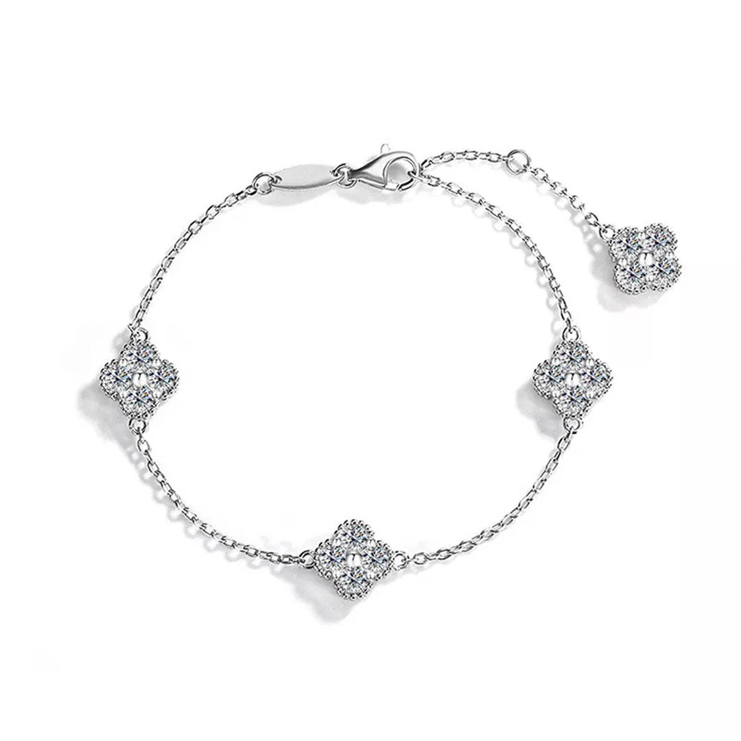 Aurora Clover Round-Edge  Moissanite Bracelet