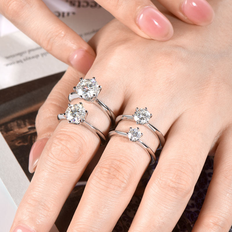 Aurora 6-Prong Solitaire Moissanite Ring