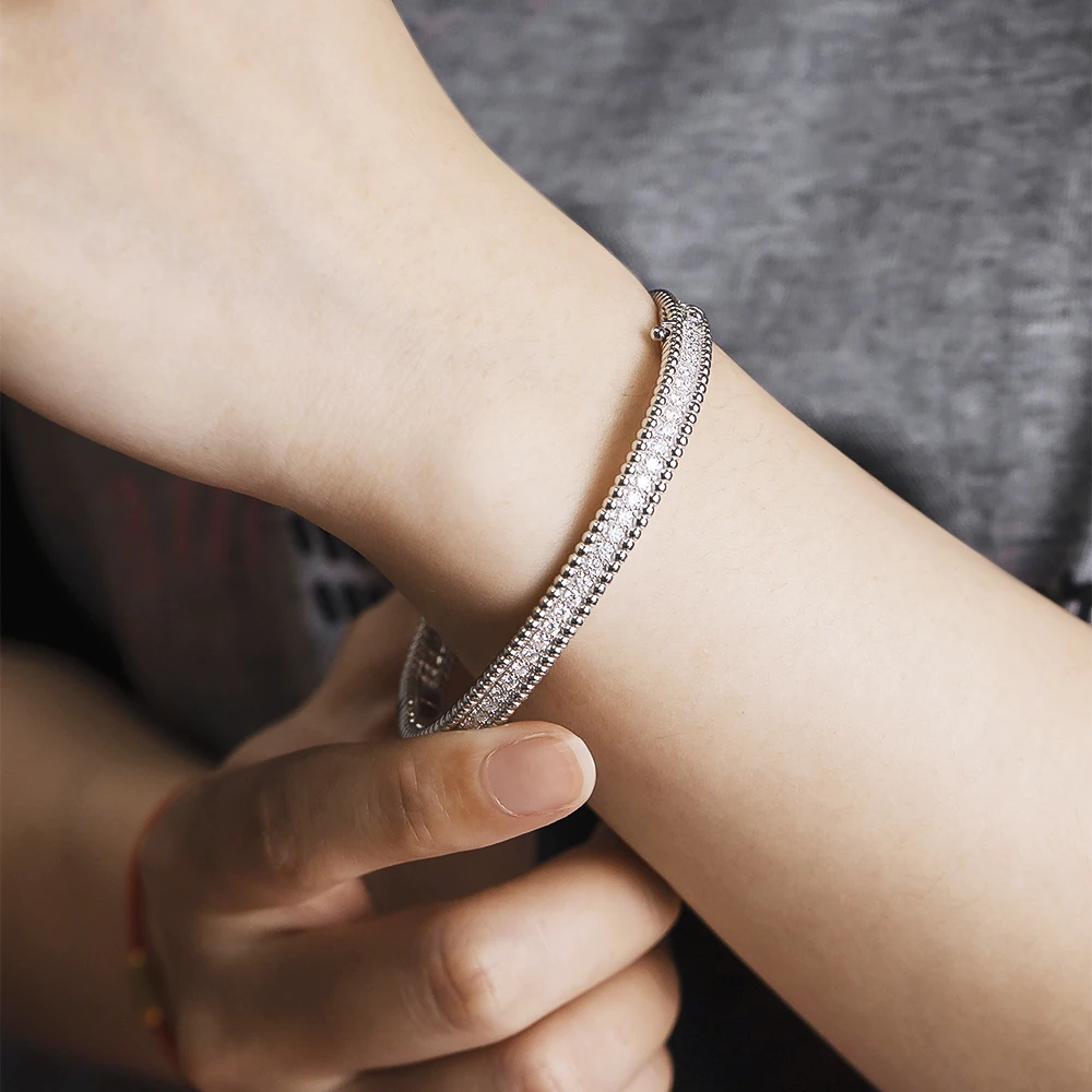 E╠üclat  Signature  Moissanite Bracelet