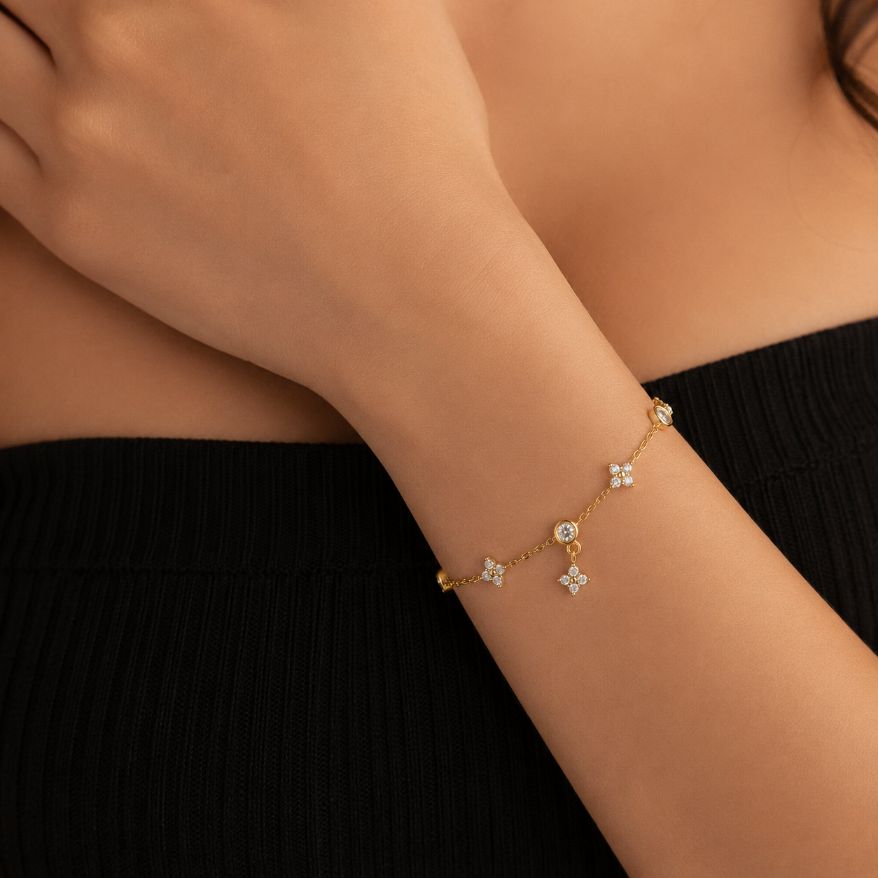 Aurora Clover Moissanite Bracelet