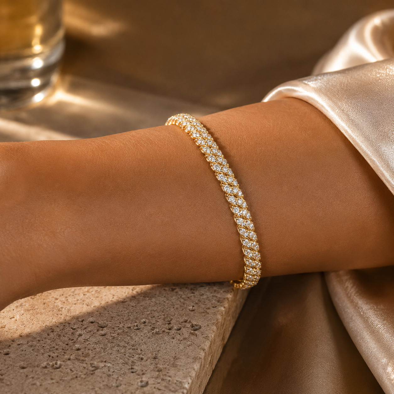 Aurora Twist Moissanite Bracelet