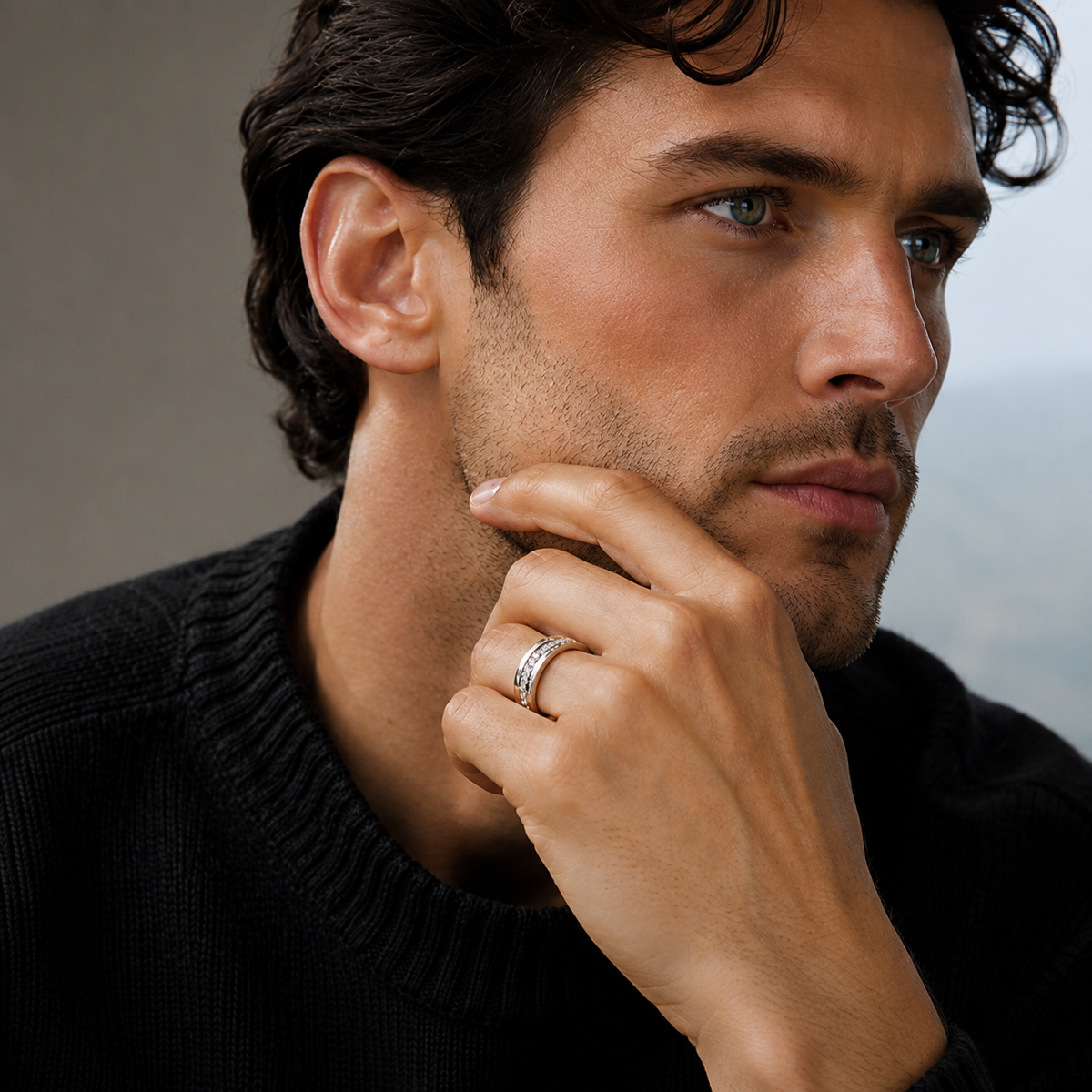 Élan Moissanite Spinner Ring